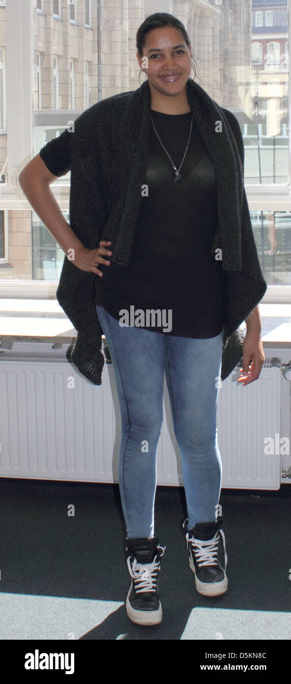 Cassandra Steen (Pop- und Soulsängerin) bei Radio Hamburg. Hamburg, Deutschland - 18.04.2011. Stockfoto