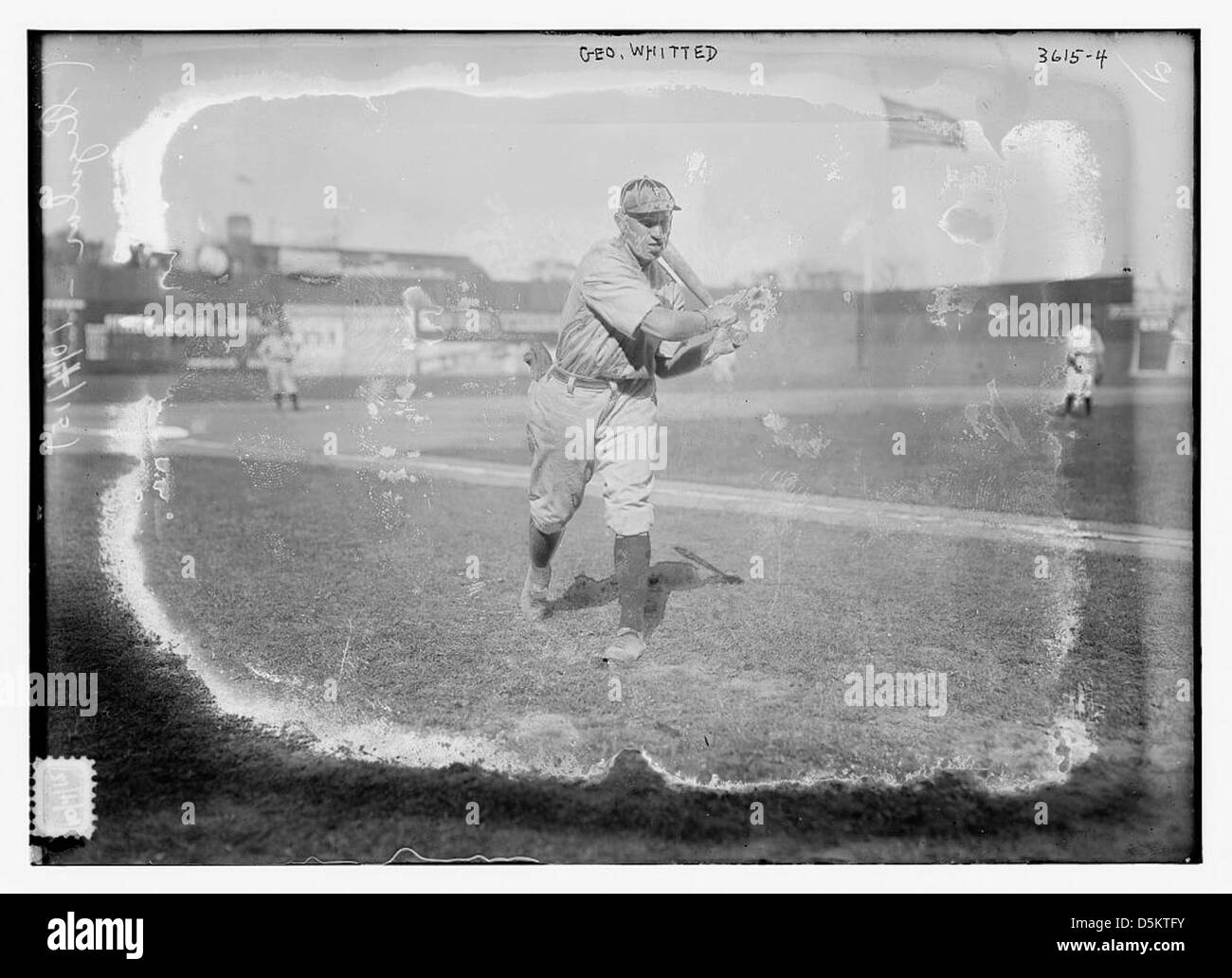 George „Possum“ Whitted, ein bekannter Baseballspieler in der Philadelphia National League, wird mit einem Baseballschläger dargestellt. Dies repräsentiert seine Karriere als Baseball im frühen 20. Jahrhundert. Stockfoto