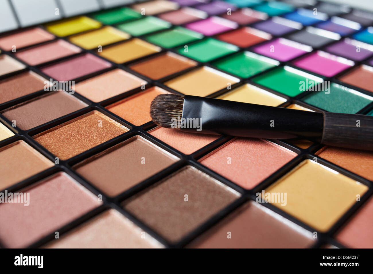 Make-up Pinsel Lidschatten Palette, Studio gedreht Stockfoto