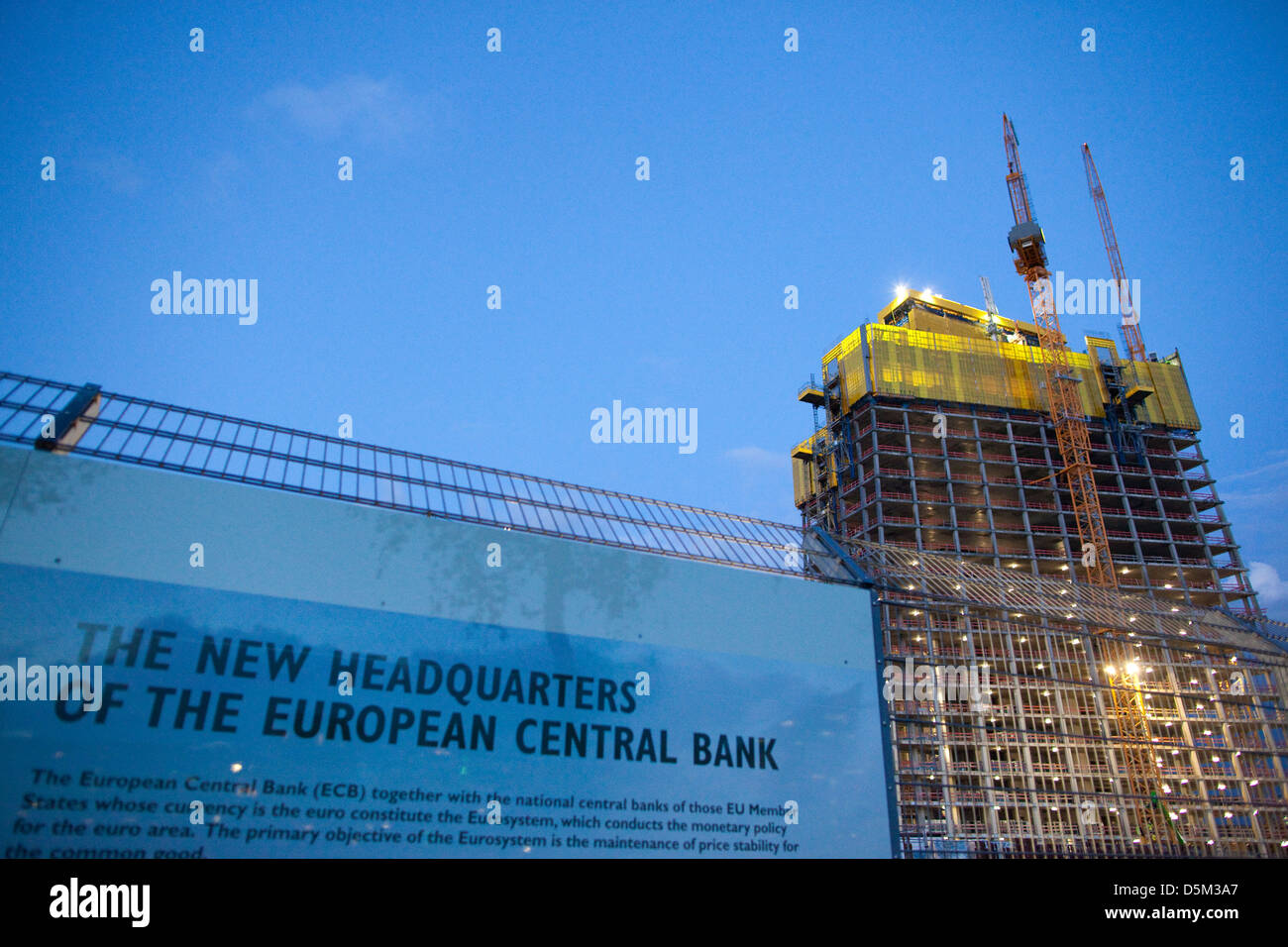 Europäischen Zentralbank Neubau auf dem Gelände der ehemaligen Großmarkthalle in Frankfurt am Main, Deutschland. Stockfoto