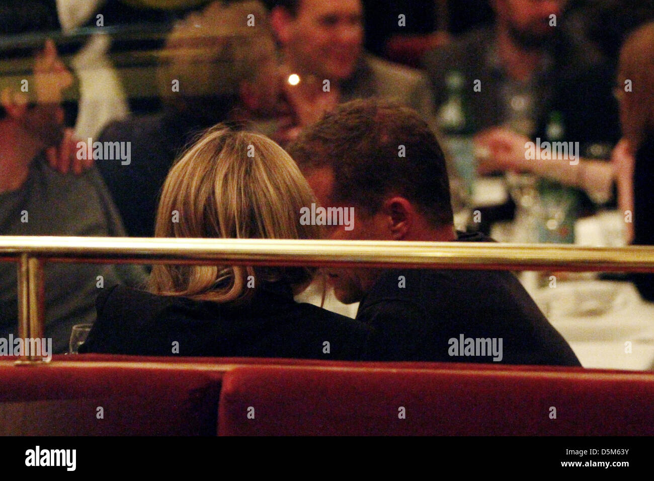 Til Schweiger und seine Freundin Svenja Holtmann Abendessens bei Borchardt Restaurant-Berlin, Germany - 27.04.2011 Stockfoto