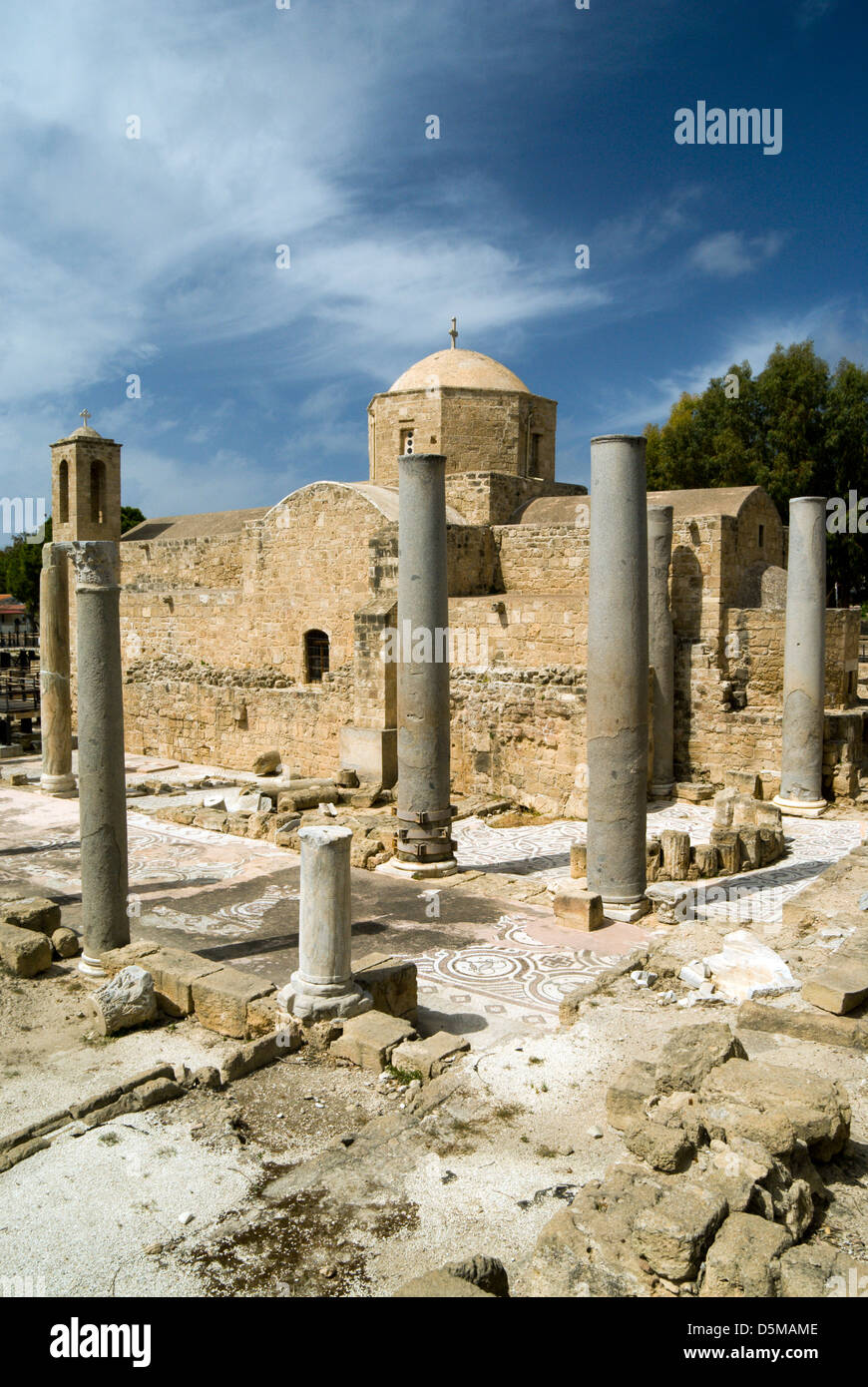 Alte christliche Basilika und Aiya Kyriaki Kirche, Paphos, Zypern. Stockfoto