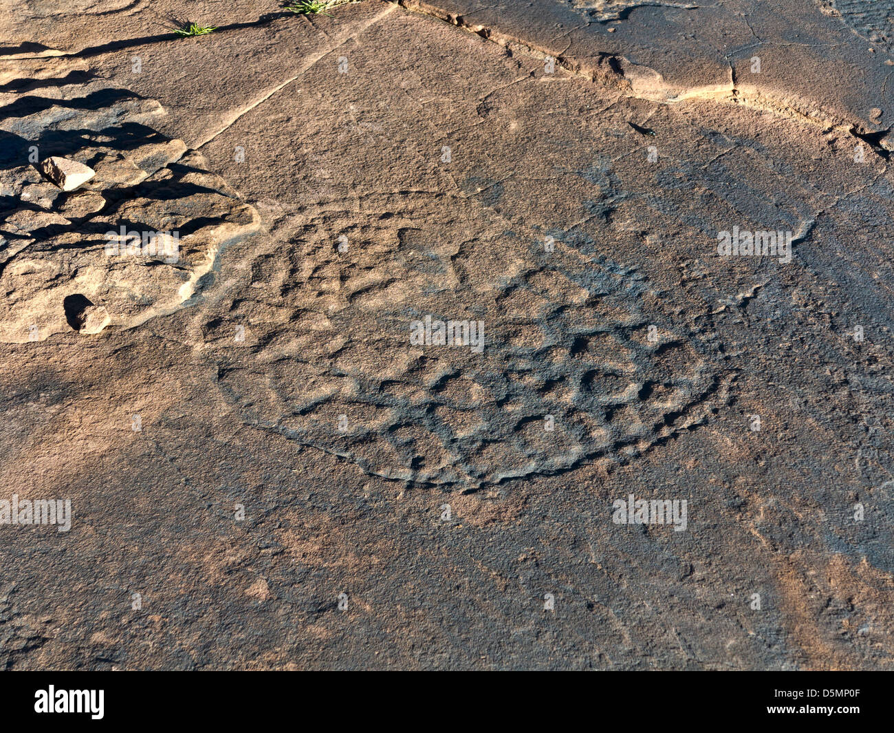 Prähistorische Felszeichnungen in Oukaimeden Skigebiet im hohen Atlas-Gebirge in Marokko Stockfoto