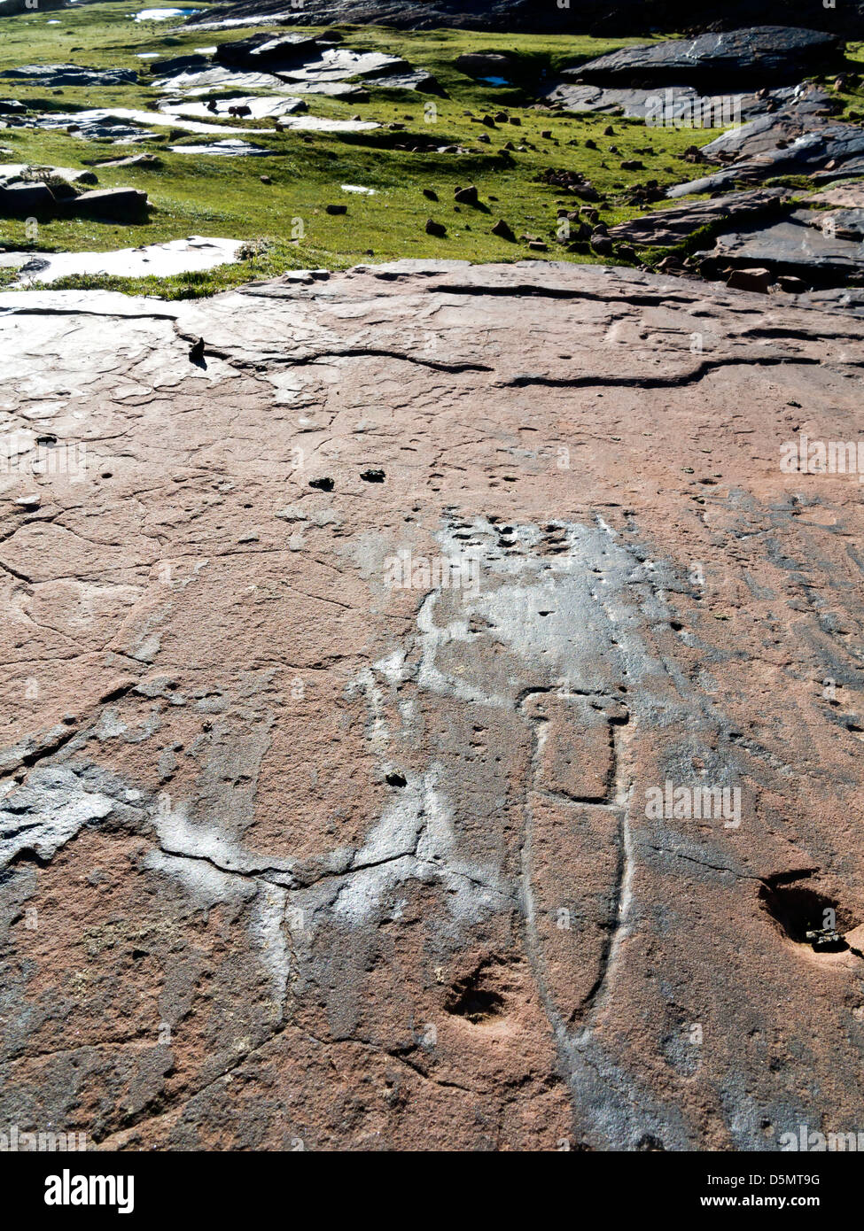 Prähistorische Felszeichnungen in Oukaimeden Skigebiet im hohen Atlas-Gebirge in Marokko Stockfoto