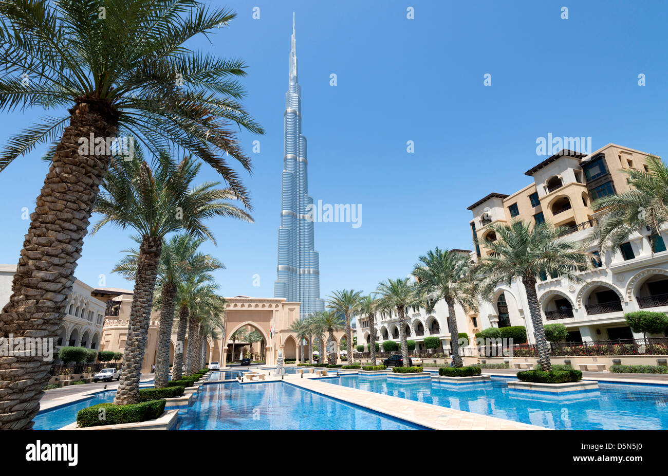 Blick Auf Burj Khalifa Tower Hochstes Bauwerk Der Welt Und Das Palace Hotel In Downtown Dubai Vereinigte Arabische Emirate Vae Stockfotografie Alamy