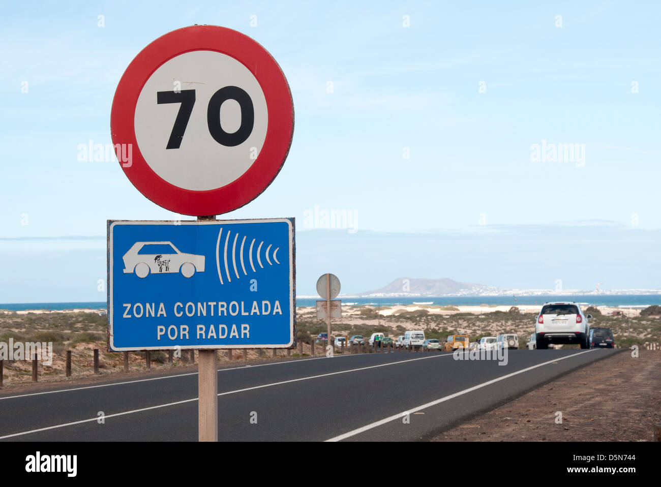 Radar kontrollierte Zone 70 km/h auf Fuerteventura Stockfoto