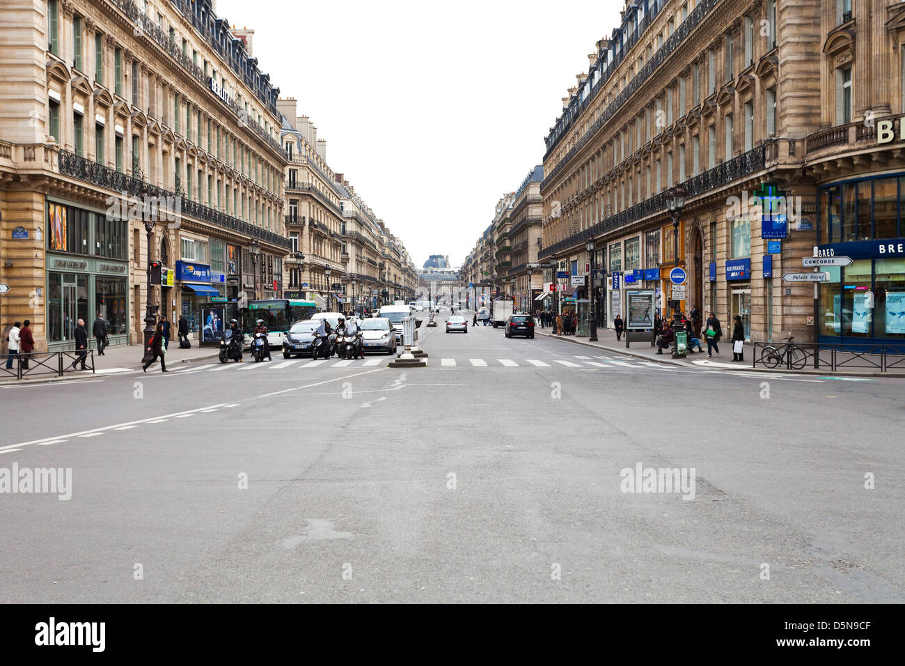 Blick auf die Avenue de l Oper in Paris Stockfoto