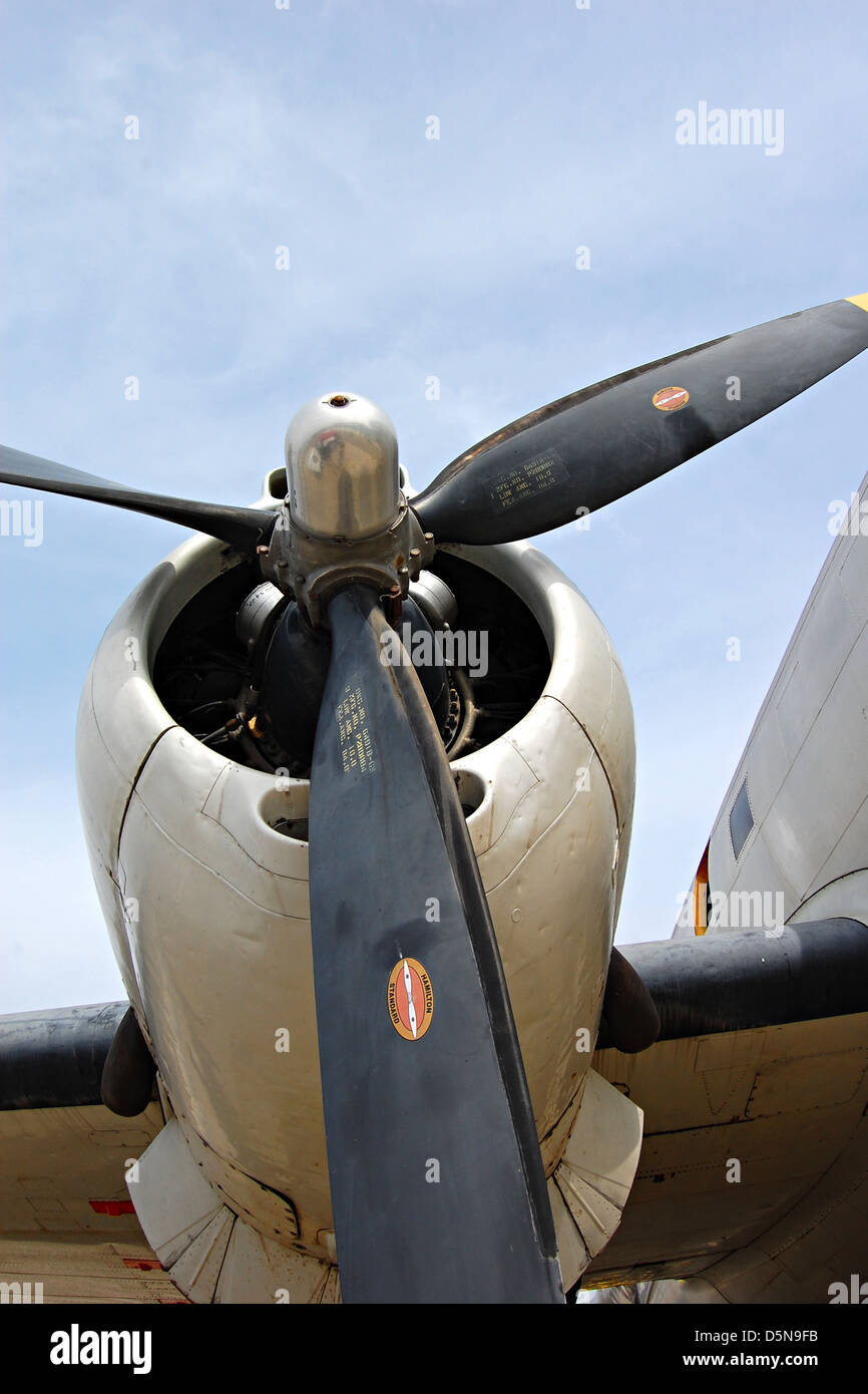 Curtiss C-46 Commando, Flughafen Camarillo, Kalifornien Stockfoto