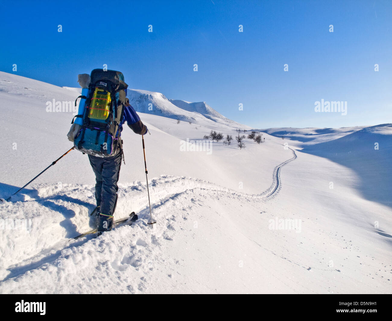 Skitouren in Nord-Norwegen in der Nähe von Rostadalen auf die Troms Border Trail Stockfoto