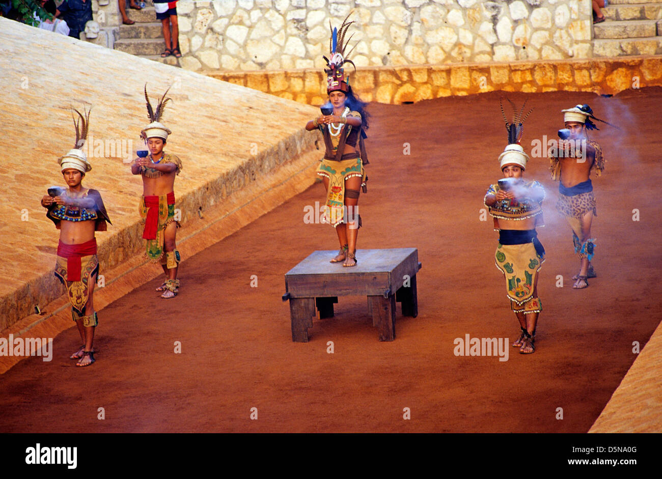Cancun. Erholung von der traditionellen "Juego de Pelota Maya" in Xcaret Themenpark Attraktionen. Riviera Maya. Mexiko Stockfoto