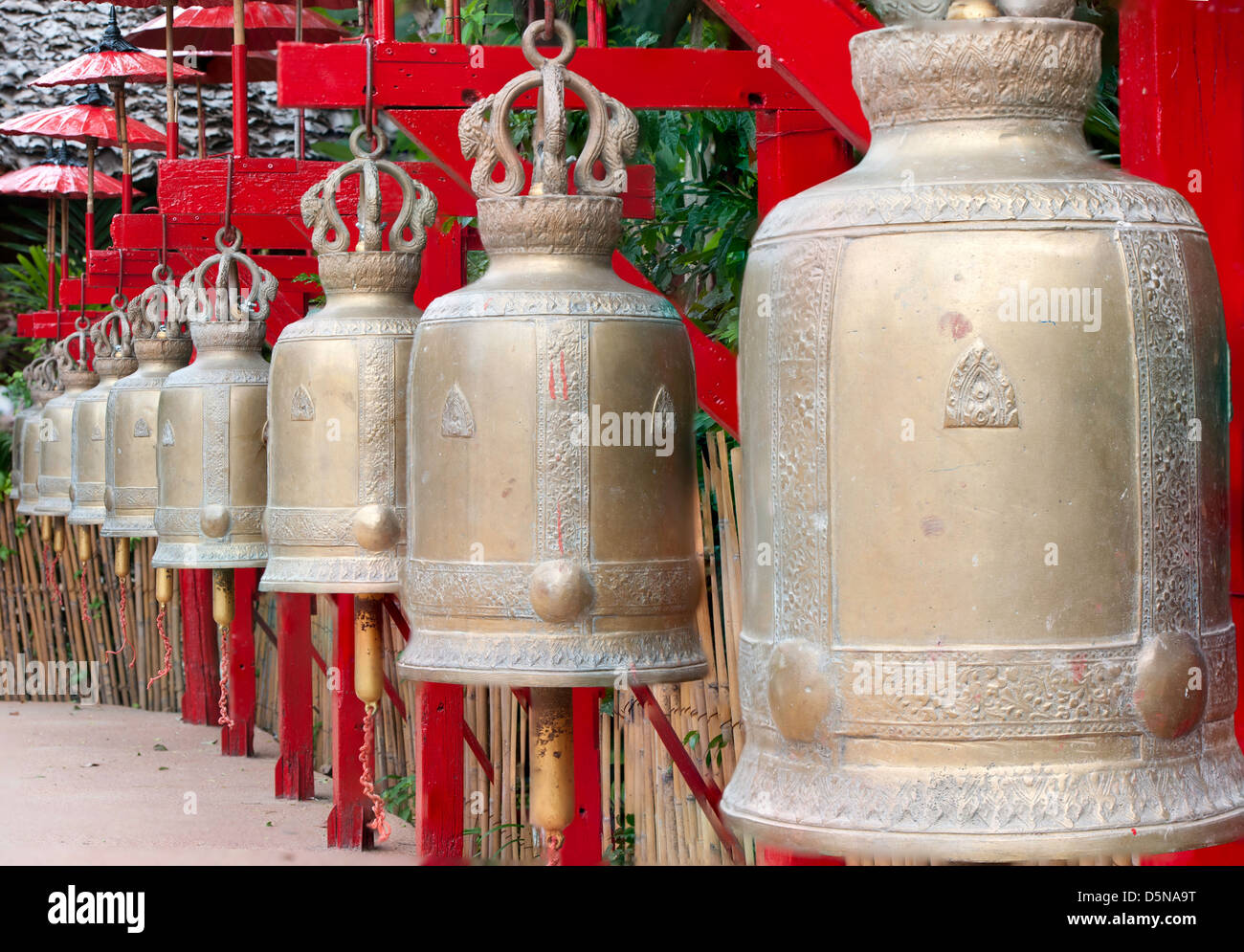 Buddhistische Tempelglocken Thailand Stockfoto