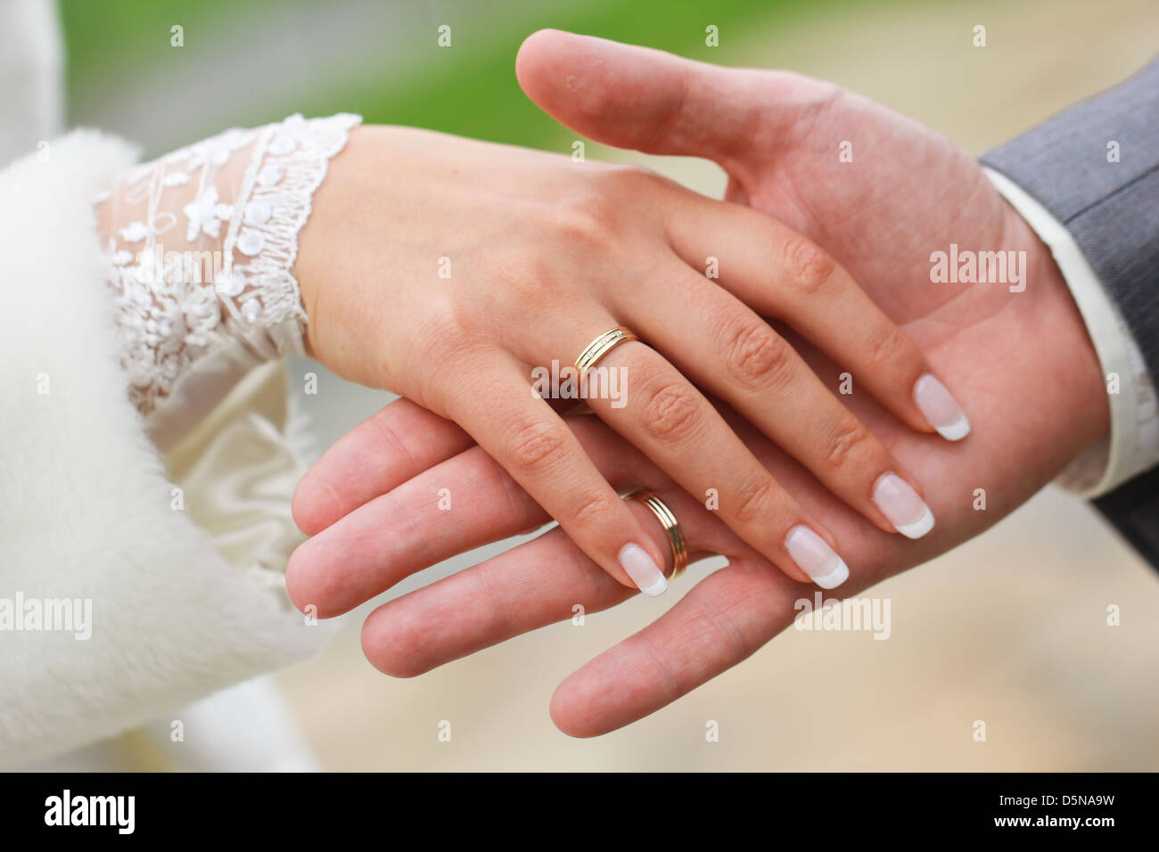 Paar Hände Hochzeit Stockfoto