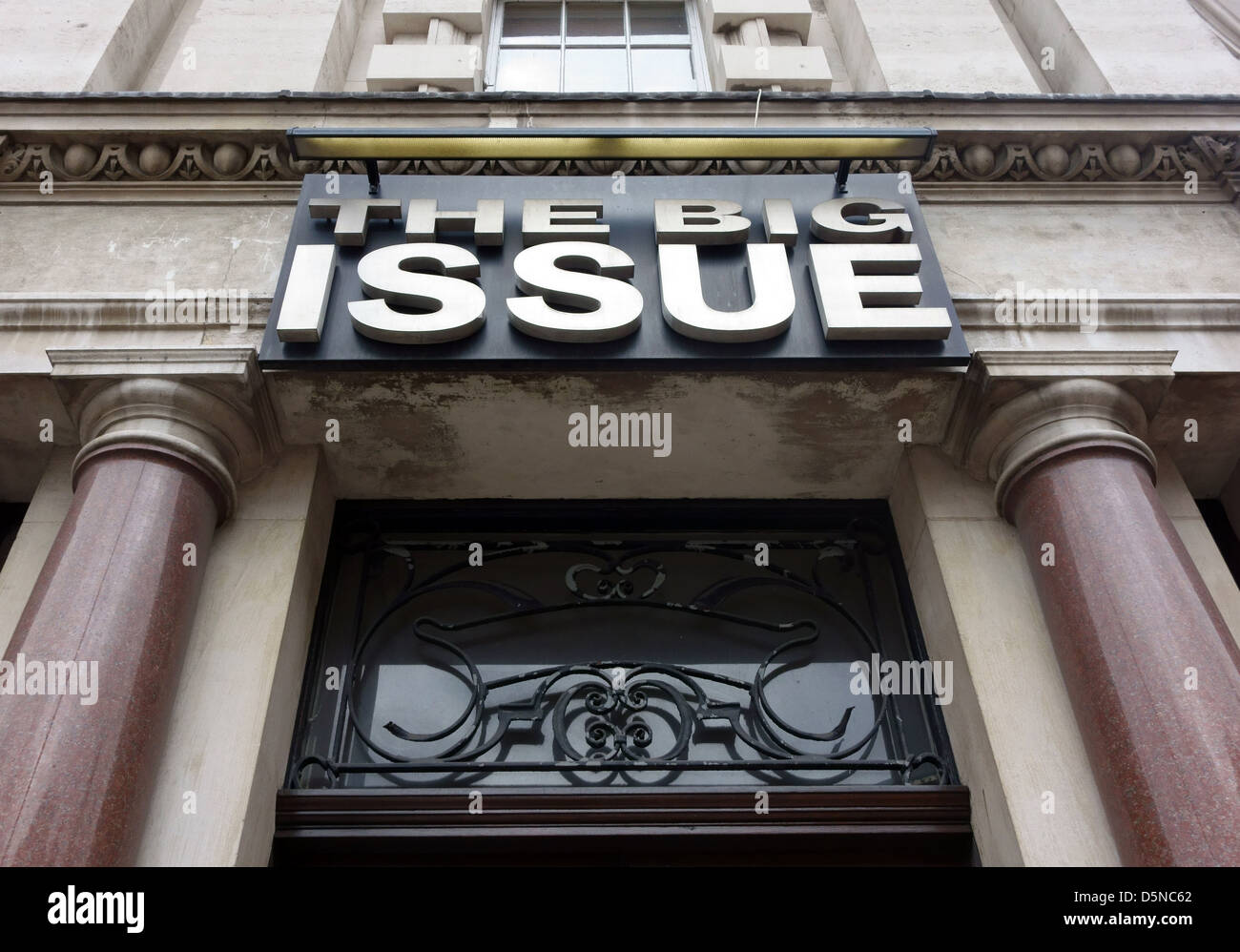 Die Big Issue Magazin Büro, Vauxhall, Süd-London Stockfoto