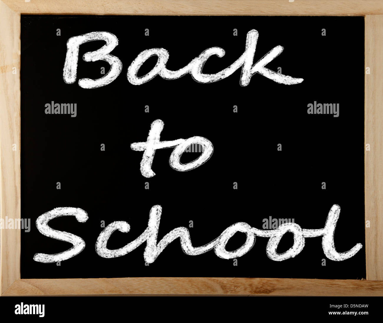 Tafel mit Worten "Back to School" mit Kreide geschrieben Stockfoto