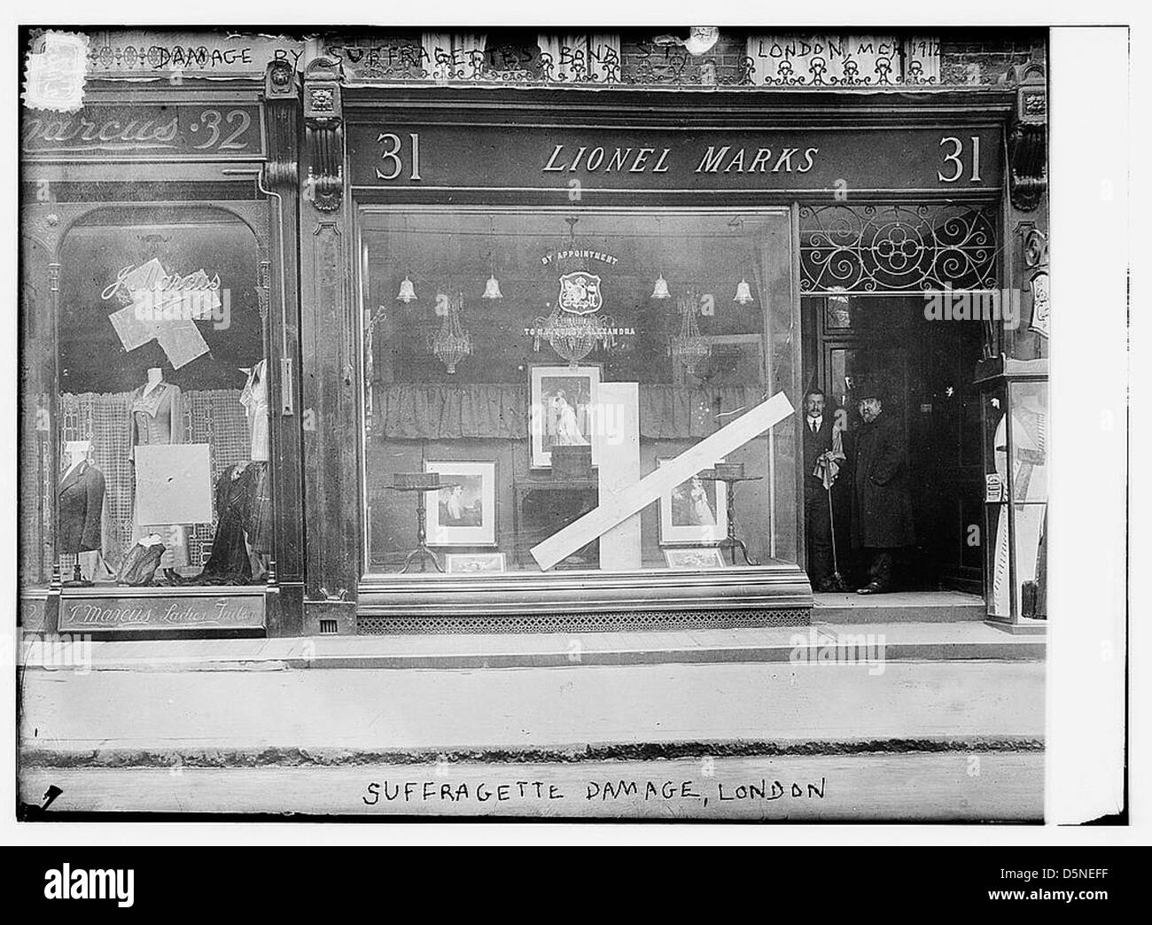 Beschädigungen Sie durch Suffragetten, London, März 1912, Bond St. (LOC) Stockfoto