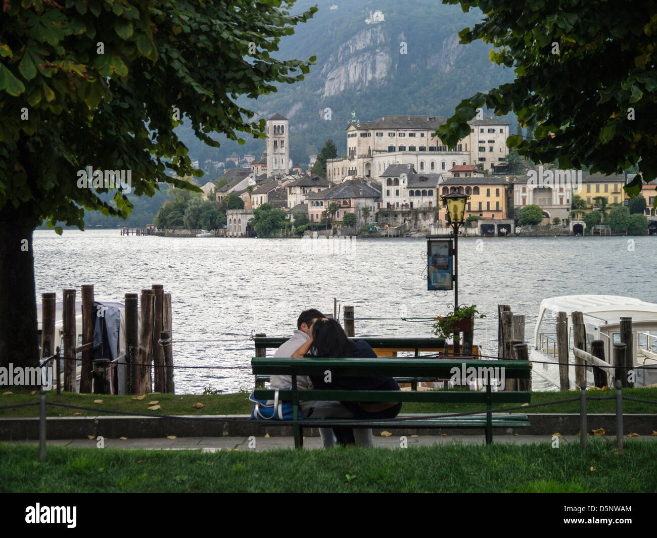 Lake orta -Fotos und -Bildmaterial in hoher Auflösung – Alamy