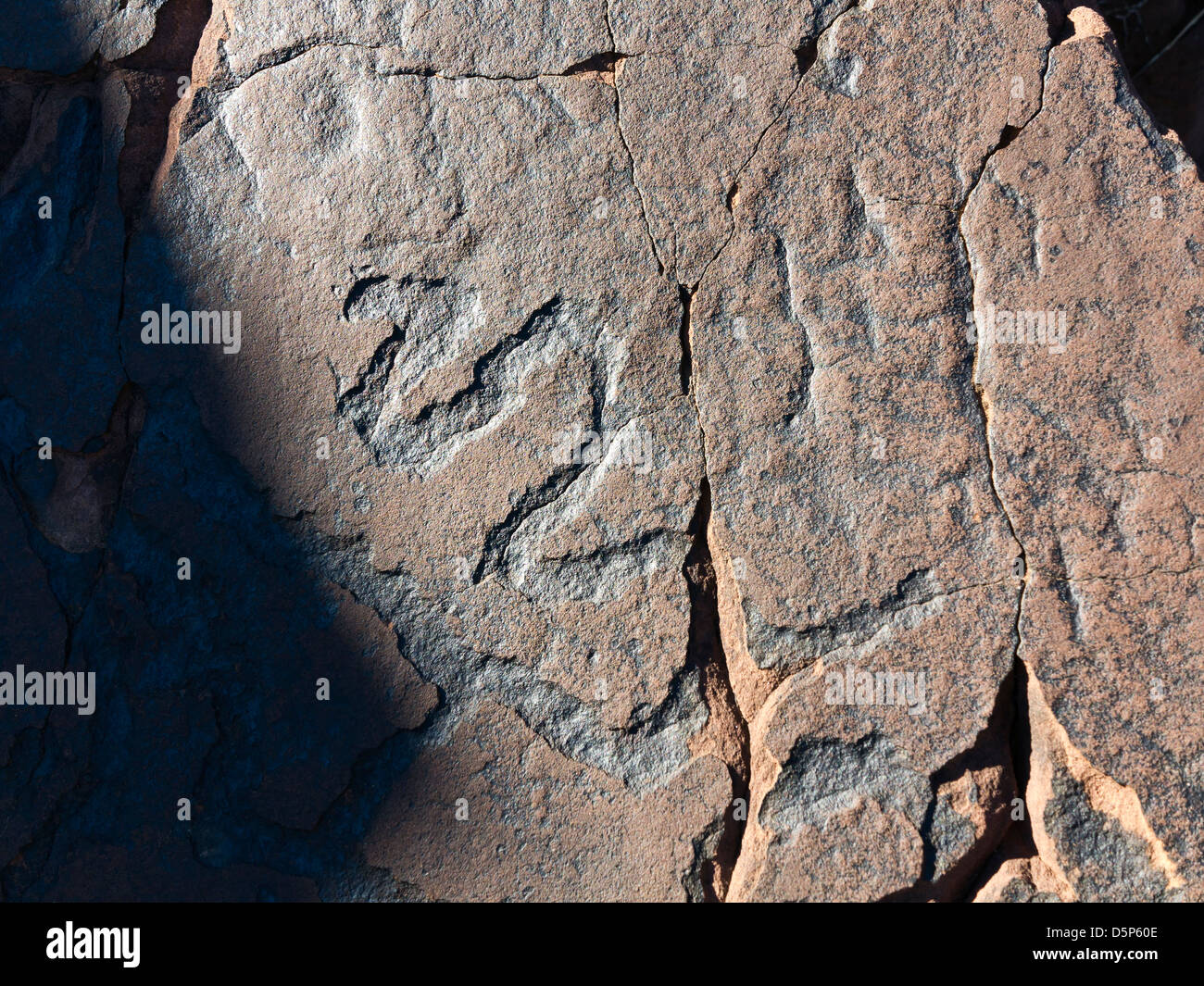 Prähistorische Felszeichnungen in Oukaimeden Skigebiet im hohen Atlas-Gebirge in Marokko Stockfoto