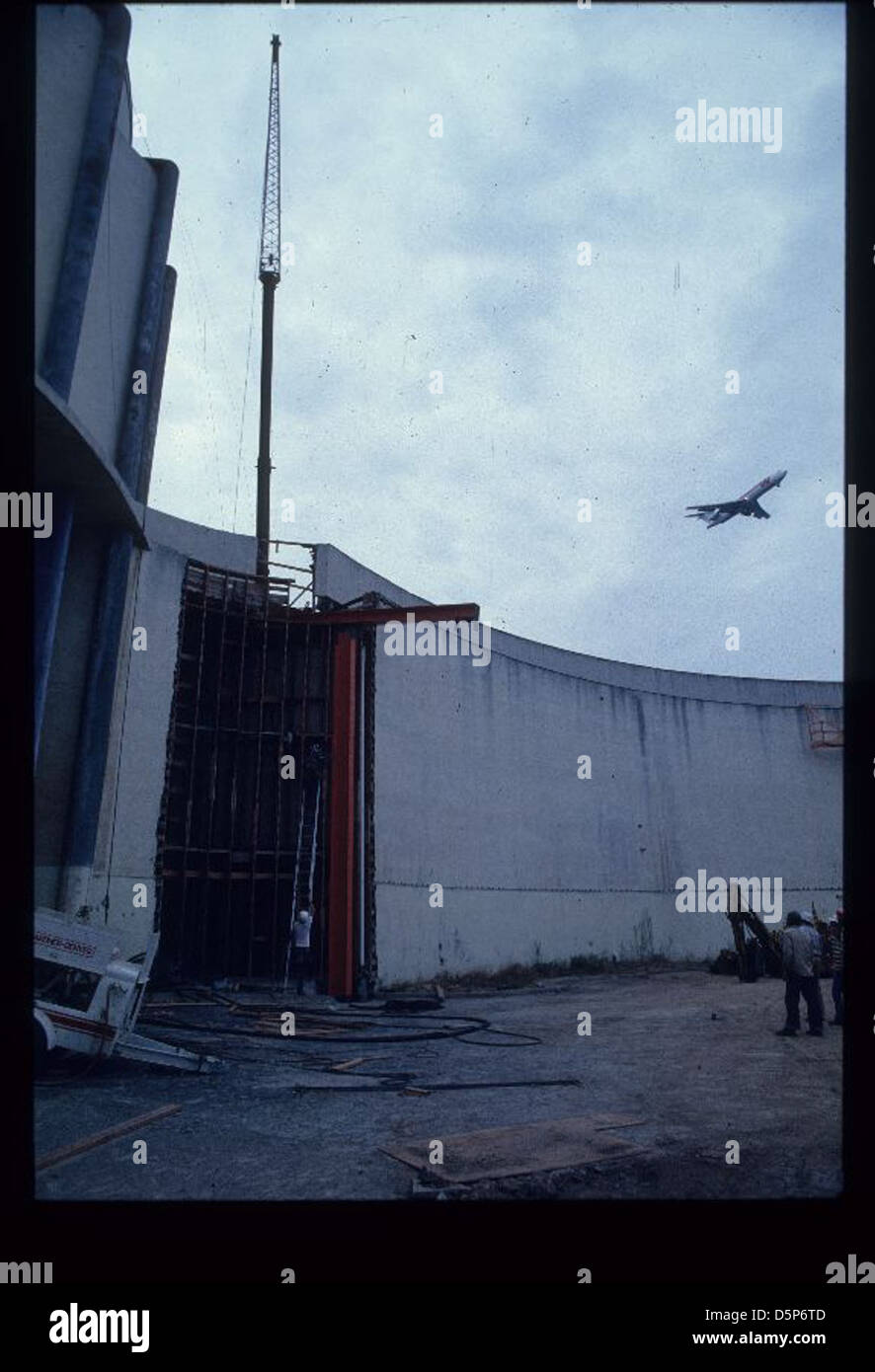 Der Balboa Park in San Diego, Kalifornien, ist ein 1.200 Hektar großer städtischer Kulturpark mit zahlreichen Museen, Gärten, Theatern und dem San Diego Zoo. Es wurde 1835 gegründet und ist einer der ältesten öffentlichen Erholungsgebiete in den USA und bietet das ganze Jahr über vielfältige Kultur- und Freizeitangebote. Stockfoto