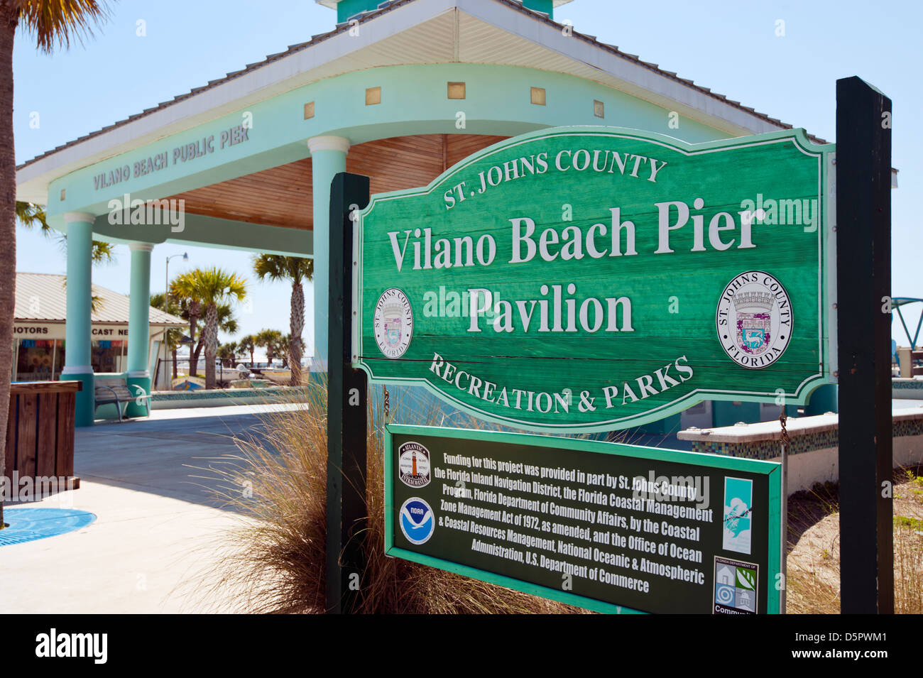 Die Zeichen für die Vilano Beach schwimmenden Pier in St. Augustine Florida Stockfoto