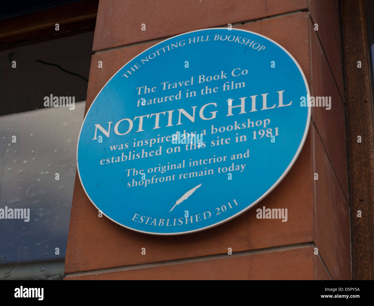 Zeichen außerhalb der Notting Hill Reisen Buchhandlung, London, berühmt im Film "Notting Hill" mit Julia Roberts und Hugh Grant Stockfoto