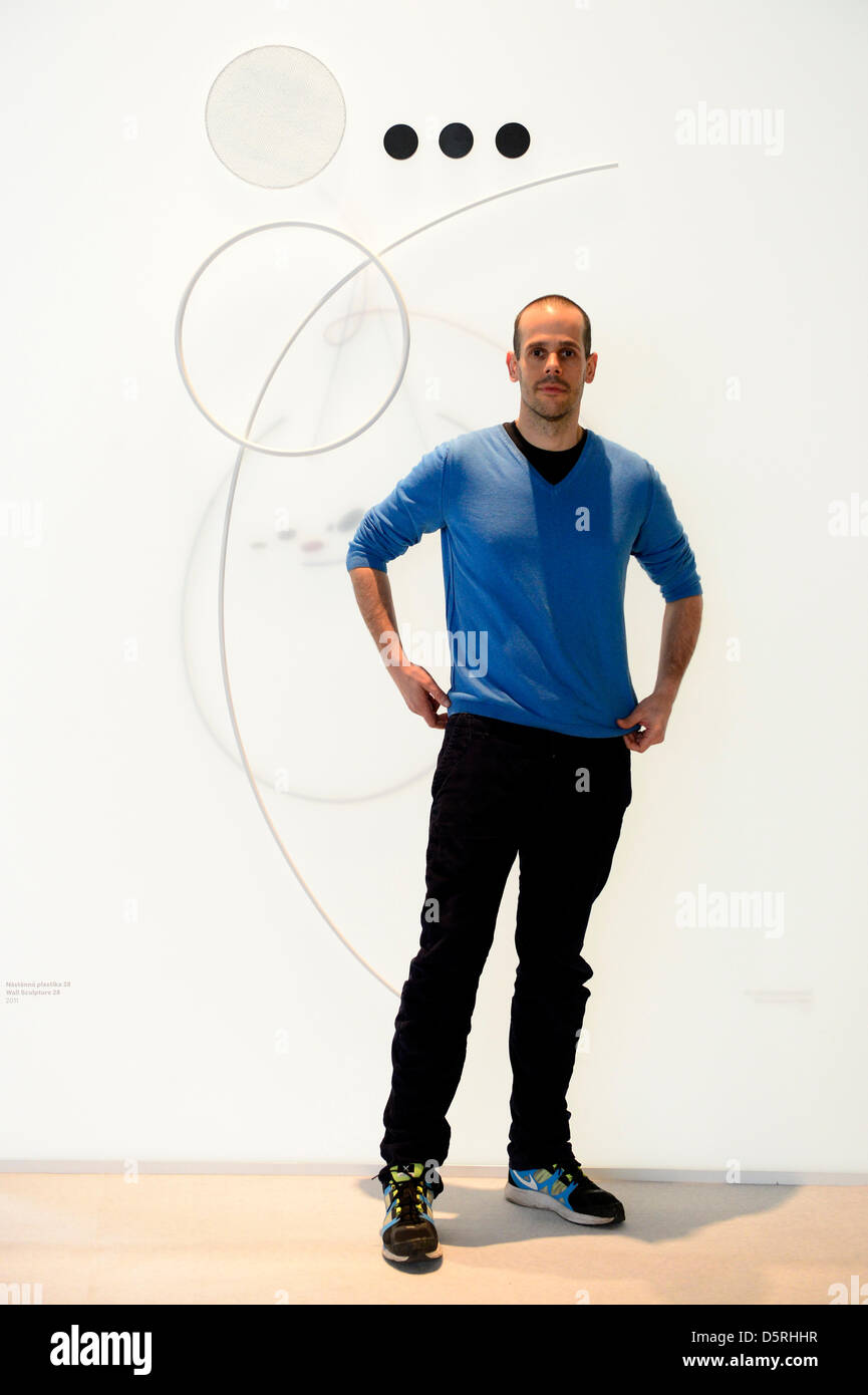 Autor des architektonischen Konzeptes der retrospektiven Ausstellung der Werke von Karel Malich Federico Diaz ist in Prag, Tschechische Republik, 8. April 2013 gesehen. (CTK Foto/römische Vondrous) Stockfoto