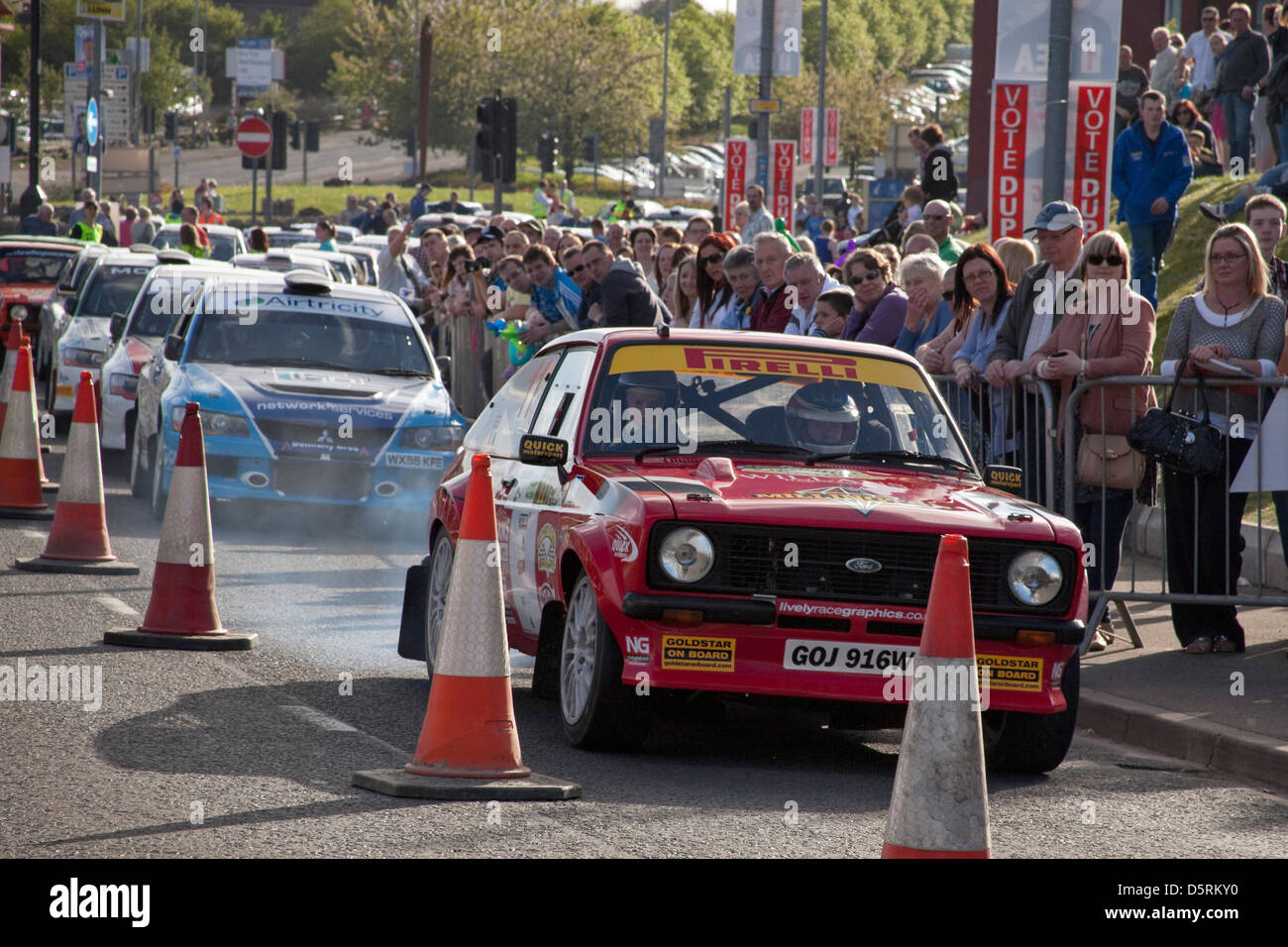 Schaltung der Rallye Irland, Lisburn, Nordirland, Wertungsprüfung, Motorsport Stockfoto