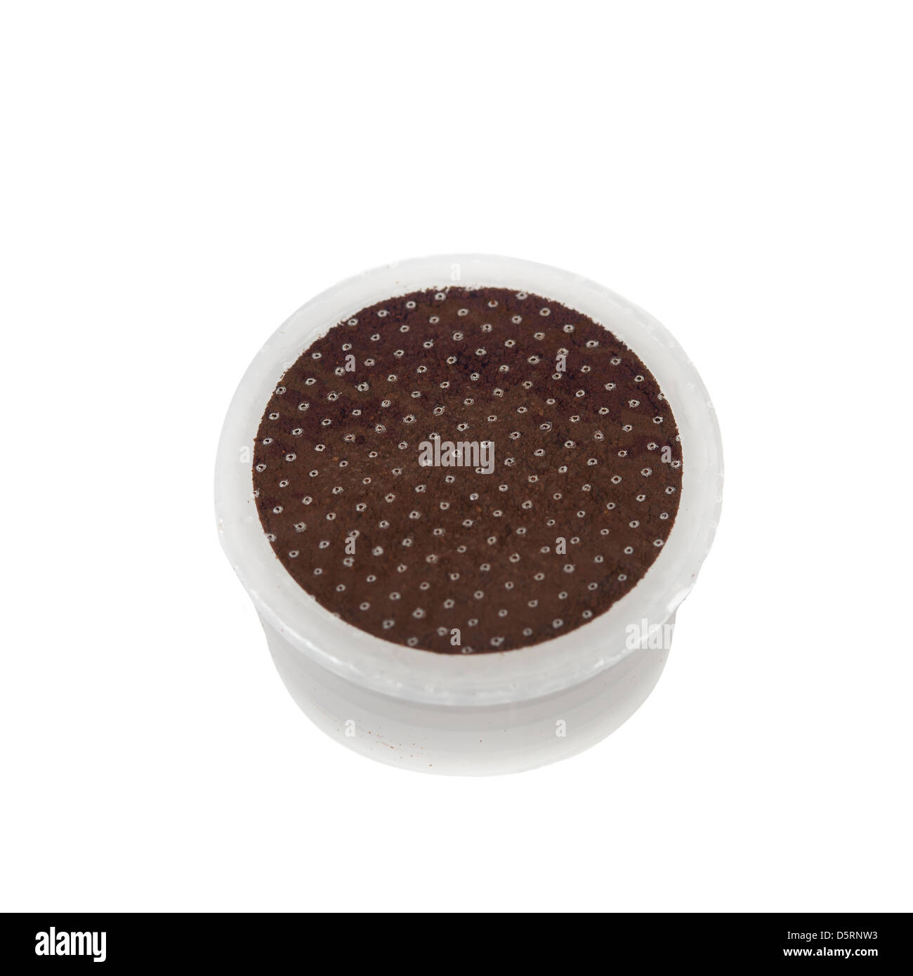 Kaffeepads auf weißem Hintergrund Stockfoto