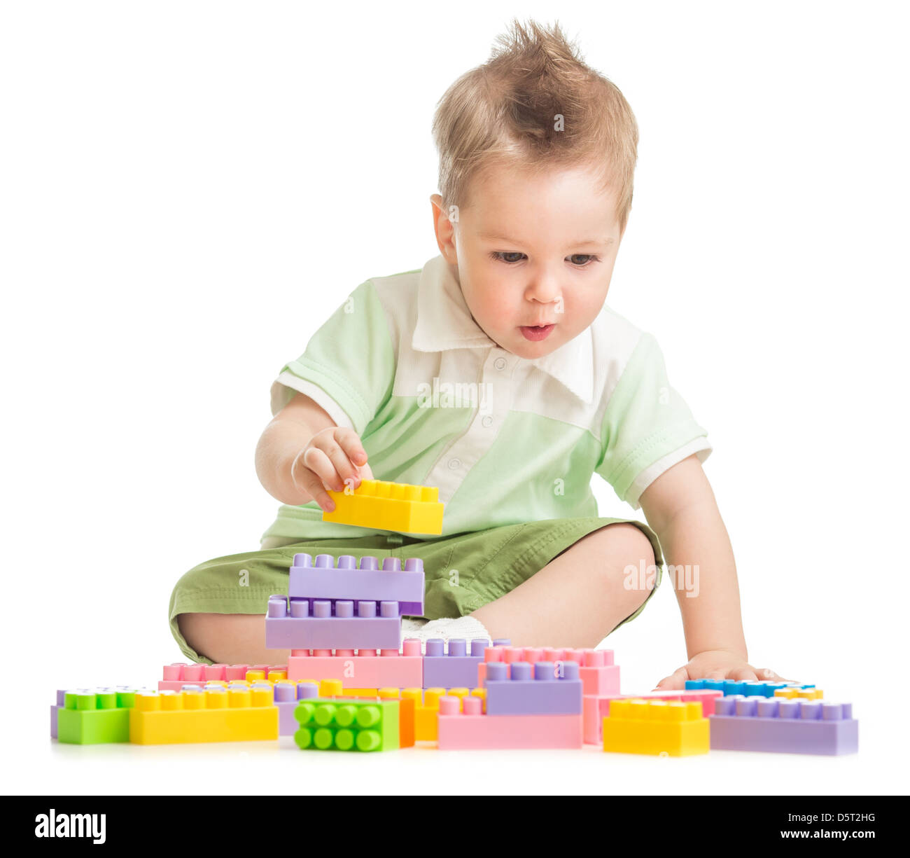 Kind spielen bunte Spielzeug Bausteine Stockfoto