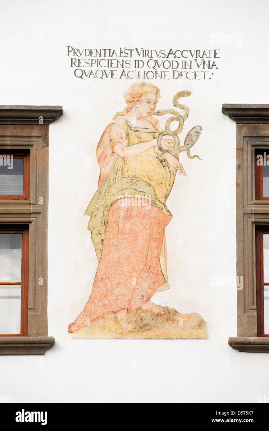 Renaissance-Malerei auf die Stadt Hall von Levoca, Slowakei. Darstellung der Tugend der Sorgfalt und Diskretion Stockfoto