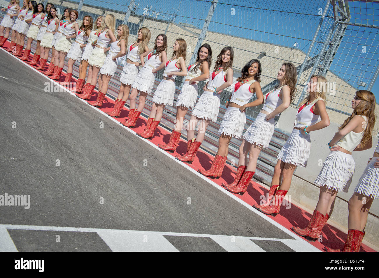 Grid Girls in die Treiber die parade vor dem Start der Formel 1 United States Grand Prix auf dem Circuit of The Americas in Austin, Texas, USA, 18. November 2012. Foto: David sollte/Dpa +++(c) Dpa - Bildfunk +++ Stockfoto