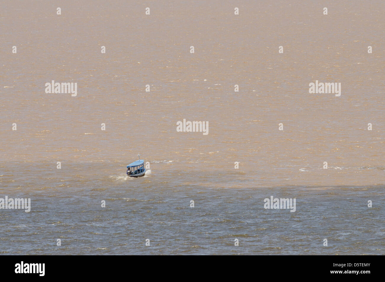 Brasilien, Amazonas. Treffen der Wasser in Santarem. Stockfoto