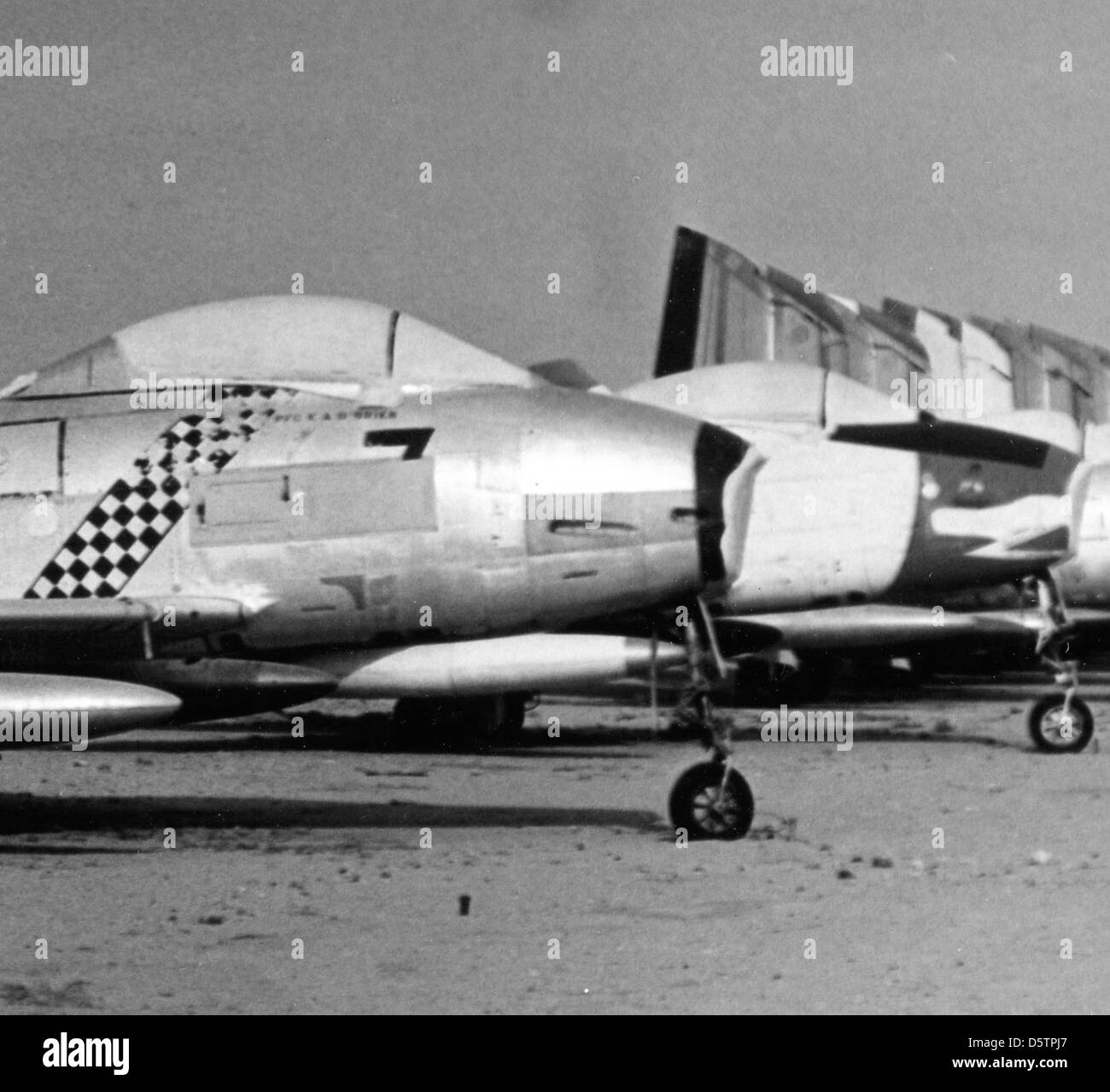 North American FJ-2 "Furys" im Litchfield Park, AZ militärischen Speicher / Talon. Stockfoto