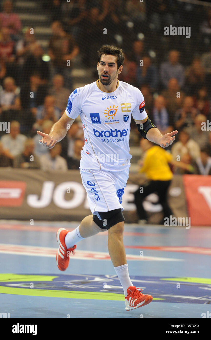 Montpelliers Nikola Karabatic Gesten während der Handball-Champions-League-match zwischen SG Flensburg-Handewitt und Montpellier AHB in der Campushalle in Flensburg, Deutschland, 27. September 2012. Foto: Benjamin Nolte Stockfoto