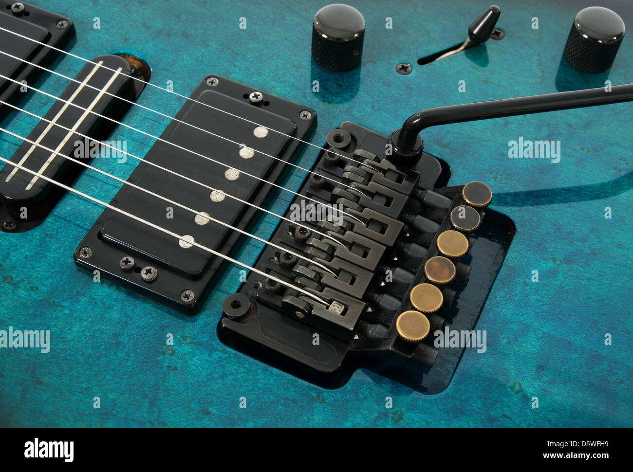 E-Gitarren-Tremolo-System und Pickups Stockfotografie - Alamy