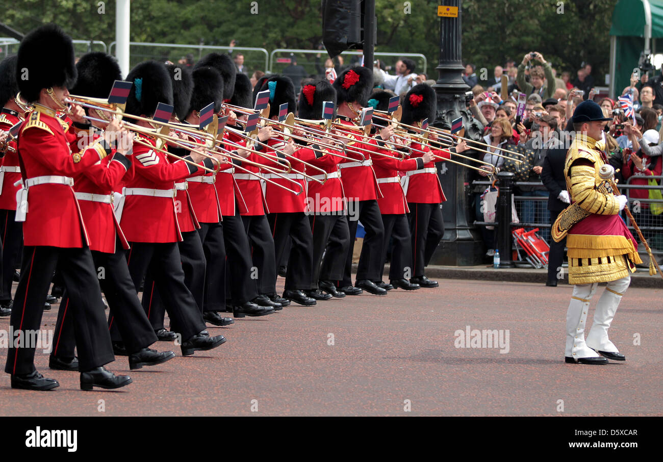 Royal Band auf der Parade der Hochzeit von Prinz William und Catherine Middleton - Westminster Abbey London, England - 29.04.11 Stockfoto