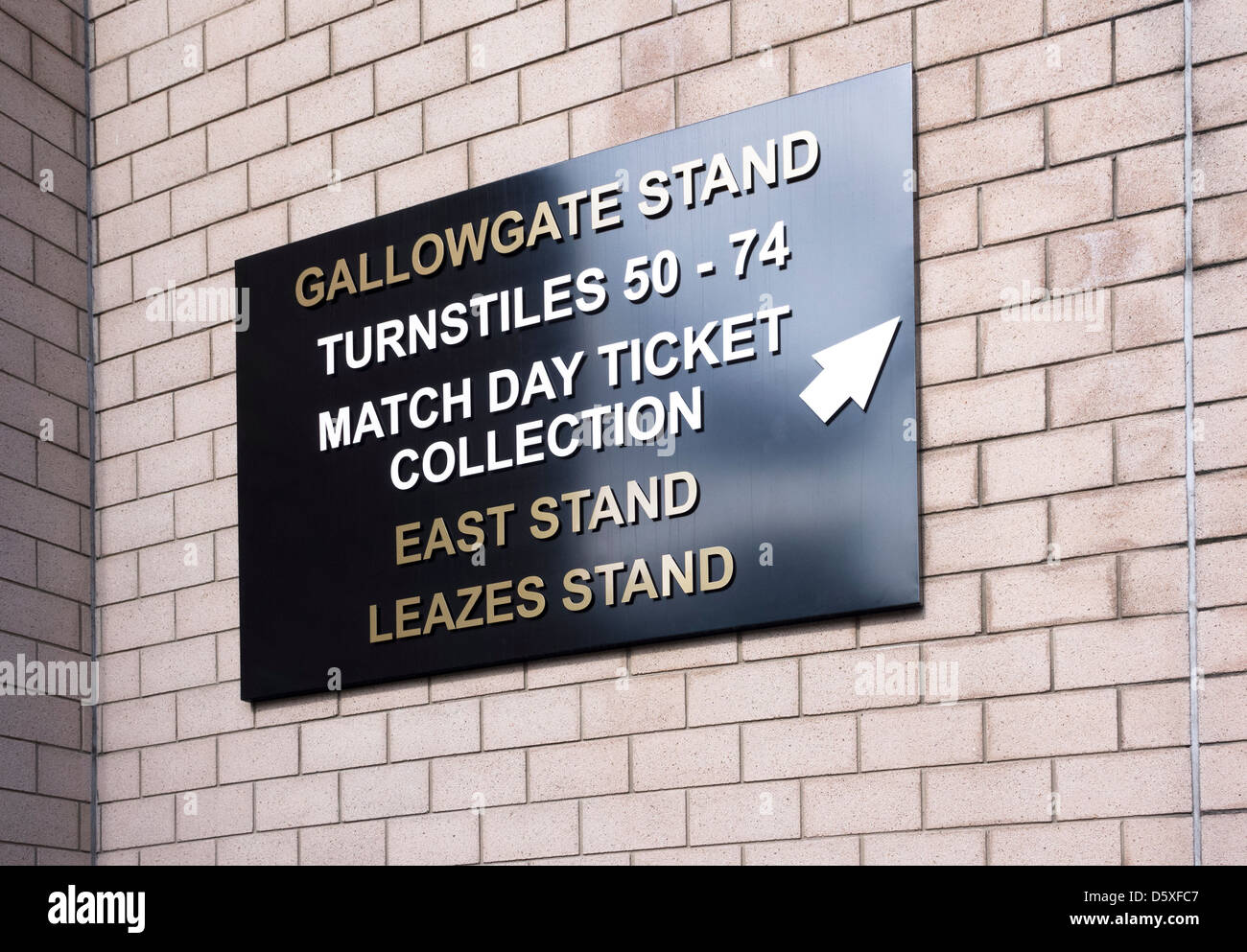 Die Gallowgate im St James Park, der Heimat des Newcastle United. Stockfoto