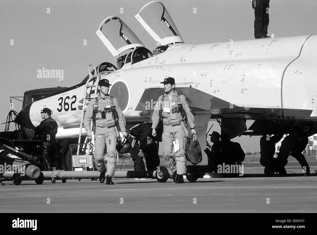 Das McDonnell F-4EJ Phantom ist eine japanische Version des US-amerikanischen F-4 Phantom II, das von der Japan Air Self-Defense Force (JASDF) für die Luftverteidigung und Abwehr eingesetzt wird. Die F-4EJ war eine wichtige Ressource während des Kalten Krieges. Stockfoto