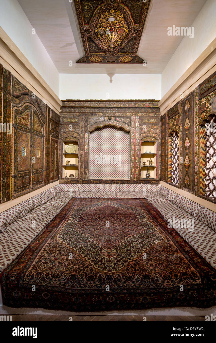 Das Damaskus Zimmer Ist Im Japanischen Palais Des Museum Fur