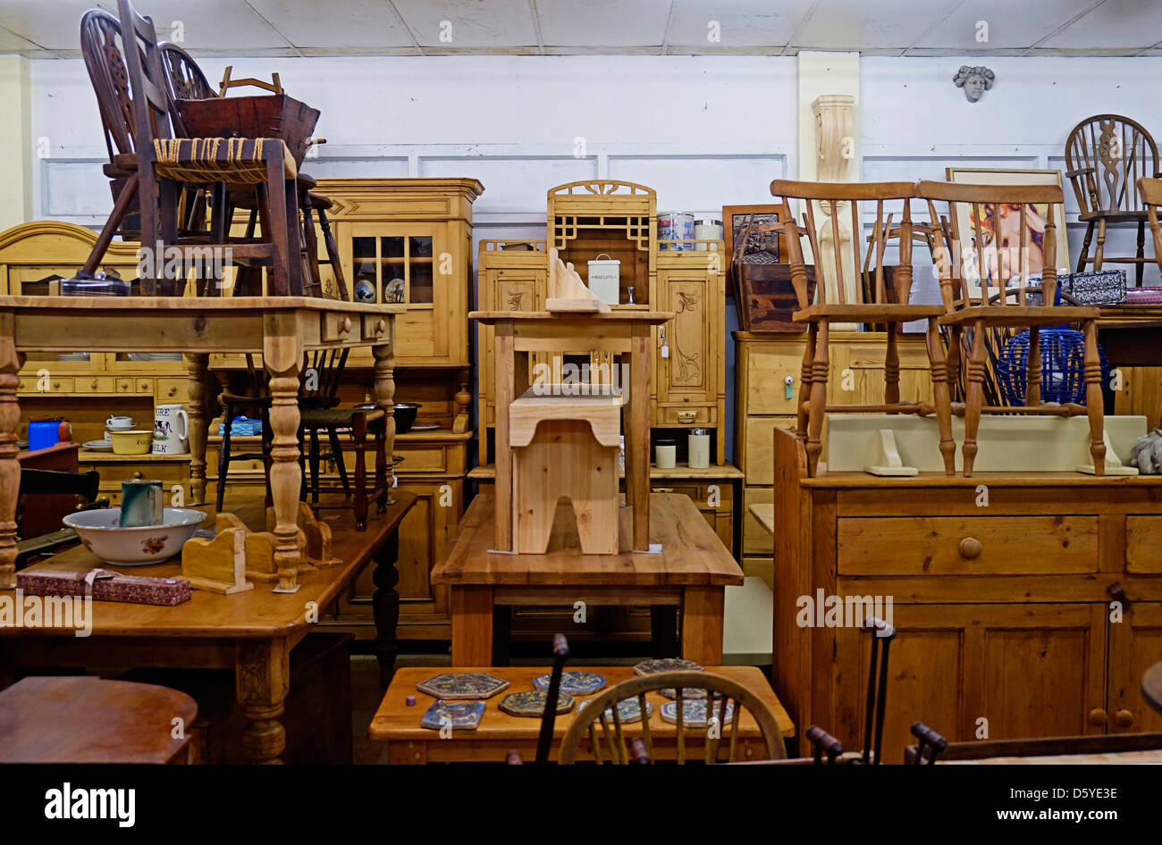 Antike Möbel-Shop in Irland Stockfoto