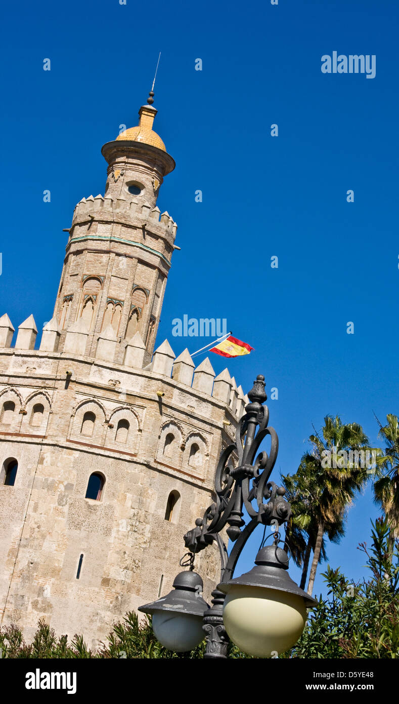 Torre del Oro 'Goldener Turm' Sevilla Andalusien Spanien Europa Stockfoto