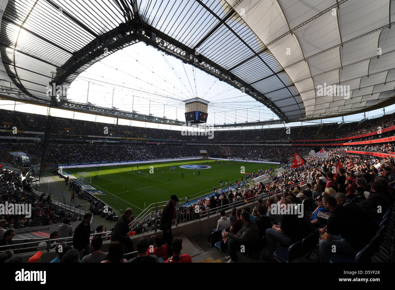 Blick auf das Stadion vor dem deutschen Bundesliga Fußballspiel zwischen Eintracht Frankfurt und Hannover 96 in der Commerzbank Arena in Frankfurt Am Main, Deutschland, 20. Oktober 2012. Foto: Nicolas Armer Stockfoto