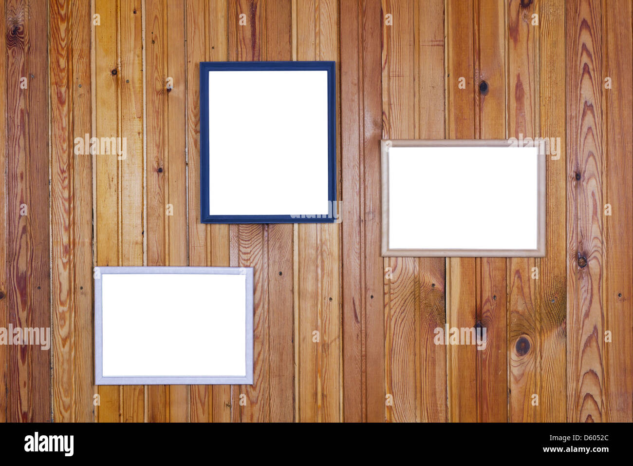 Bilder Rahmen auf Kiefer-Wand Stockfoto