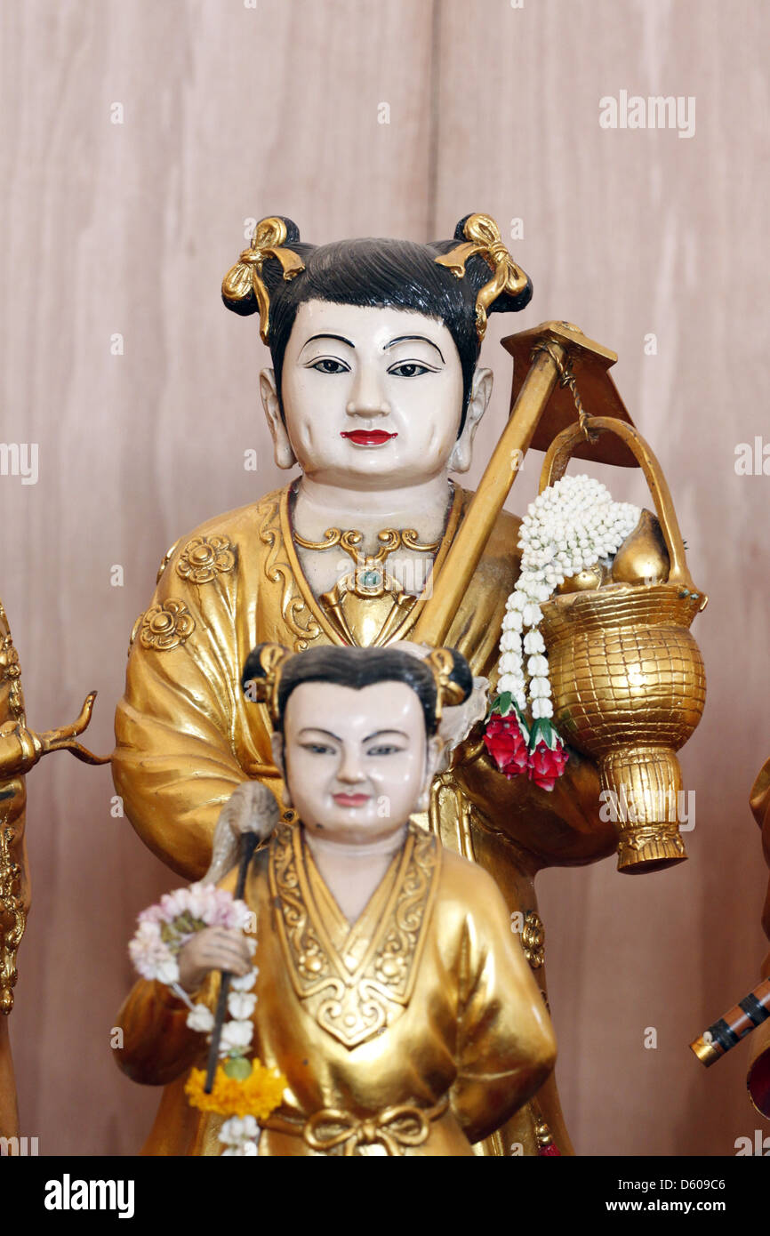 Bild einer Gottheit der Chinesen in das Heiligtum. Stockfoto