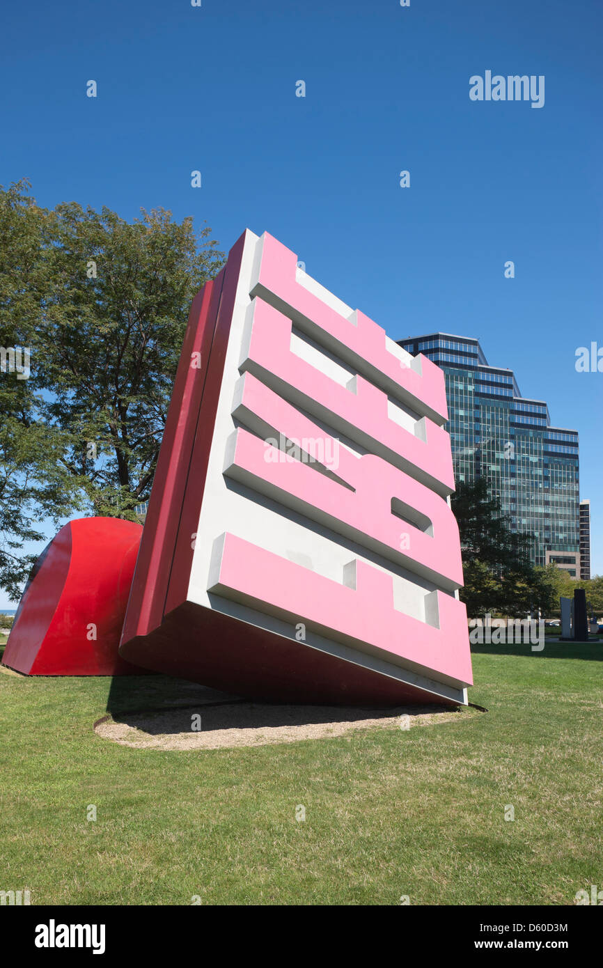 OLDENBURG/VAN BRUGGE KOSTENLOS STEMPEL WILLARD SKULPTURENPARK DOWNTOWN CLEVELAND OHIO USA Stockfoto