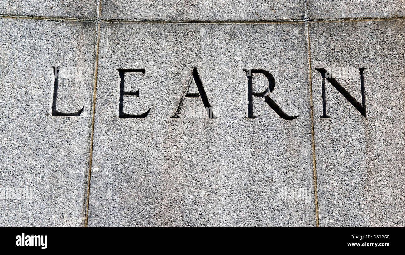 Detail der Steinmauer Inschrift, New York City, New York, USA Stockfoto