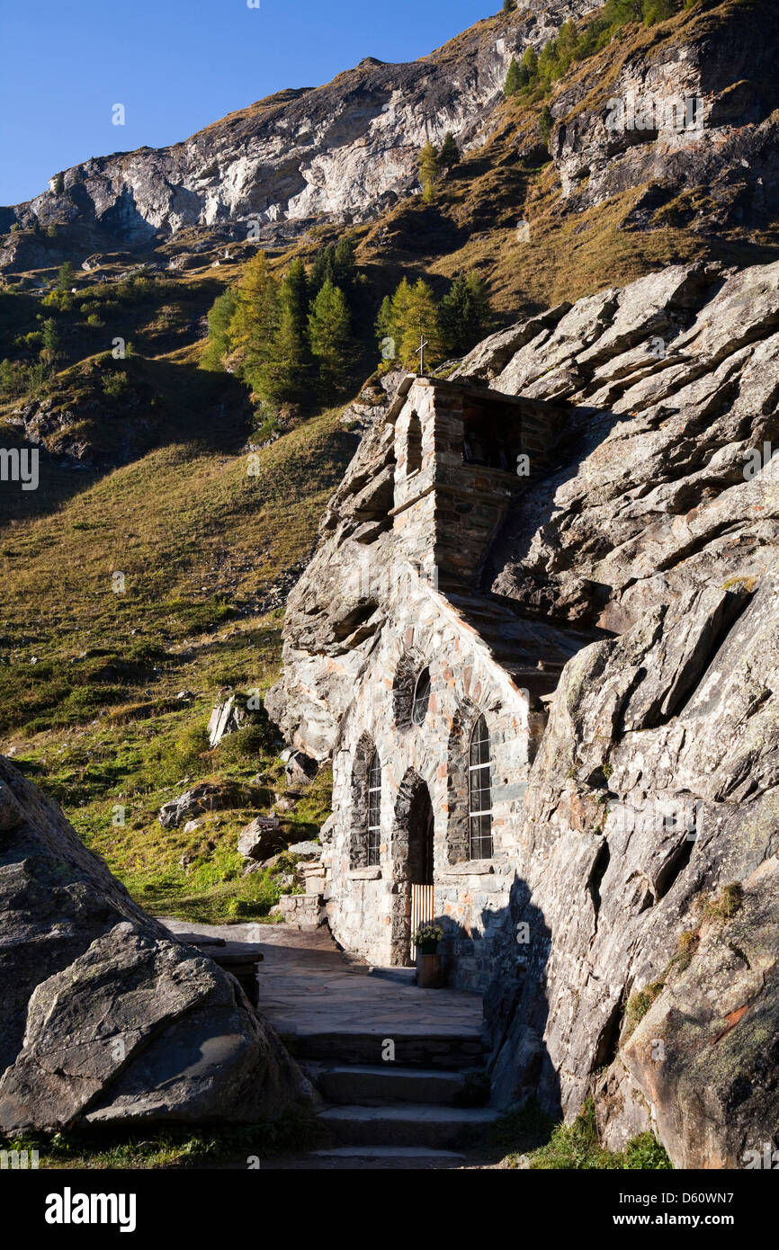 Die Felsen Kapelle: Felsenkapelle, Gschloess Tal, Tirol, Nationalpark ...