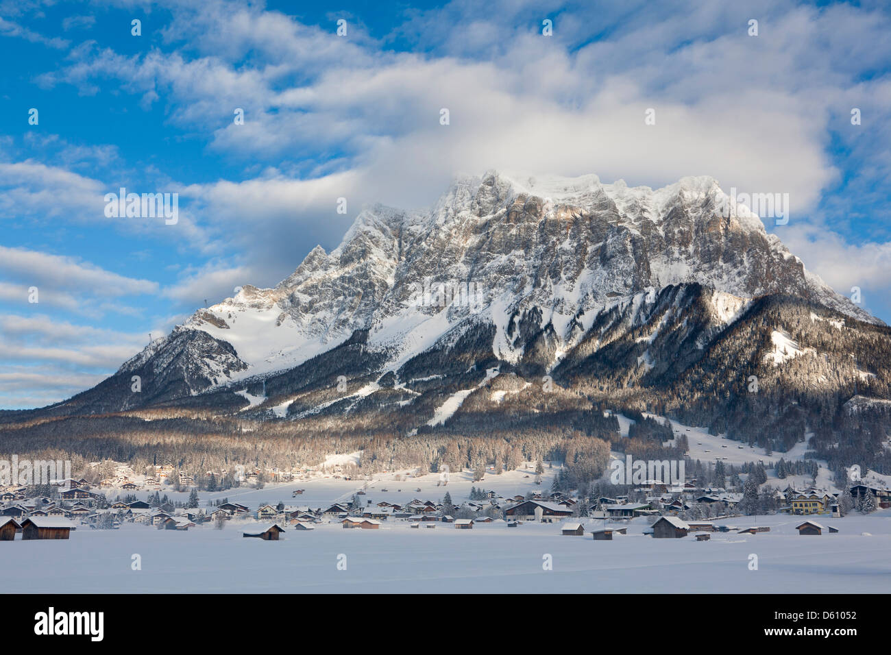 Austria Tyrol Lermoos Zugspitze Winter Stockfotos und -bilder Kaufen ...