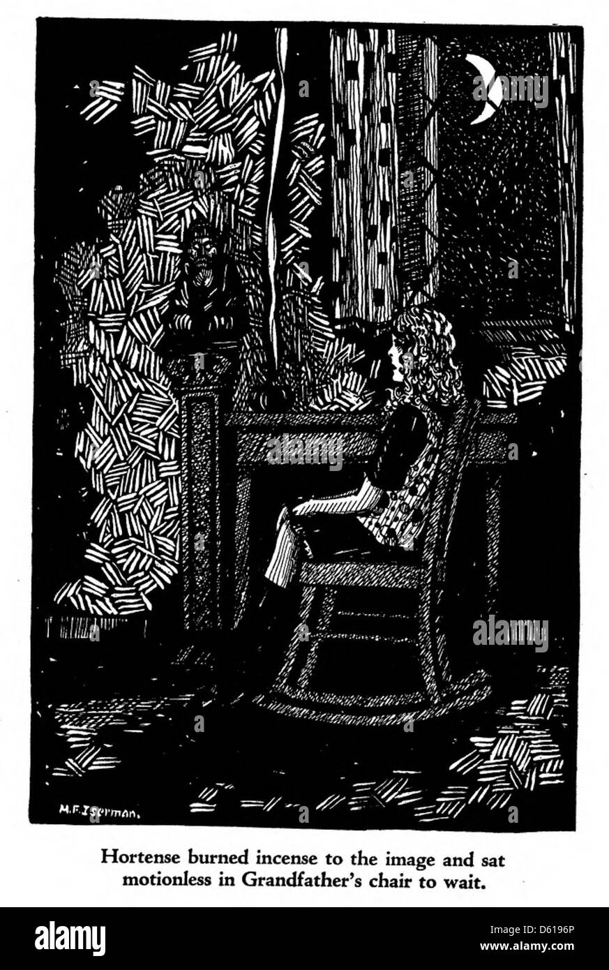 Dieses Bild zeigt eine Katze, die im Haus eines Großvaters liegt und eine friedliche häusliche Szene festnimmt. Die ruhige Anwesenheit der Katze trägt zur familiären Atmosphäre der Umgebung bei. Stockfoto