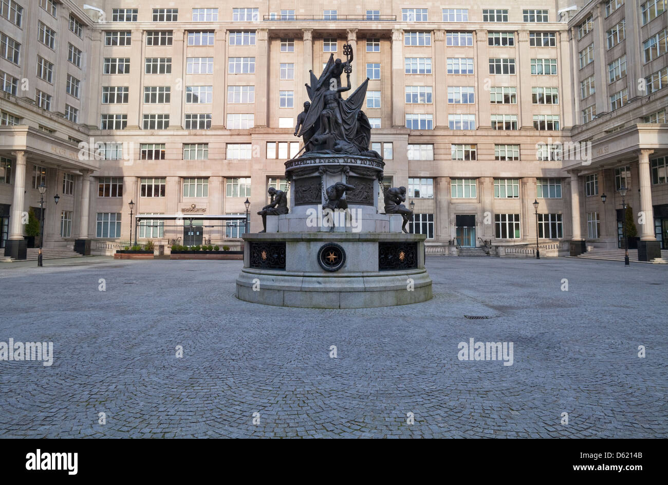 Nelson Denkmal von J. C.F. Rossi, Exchange Flags, Standort der alten Cotton Exchange, Liverpool, Merseyside, England Stockfoto