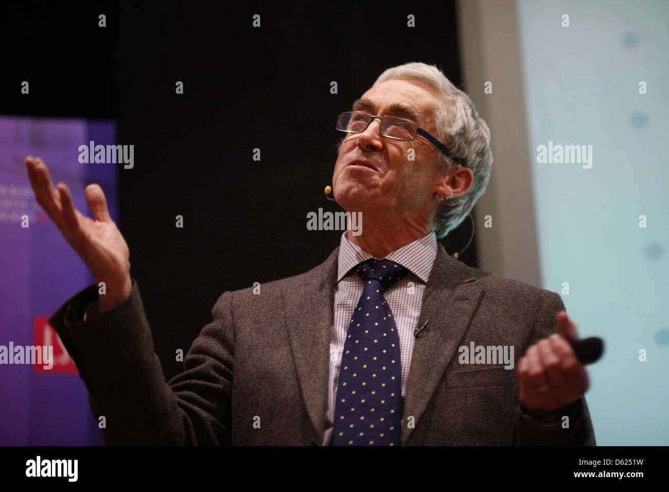 Professor Paul De Grauwe hält eine Rede an der LSE Stockfoto